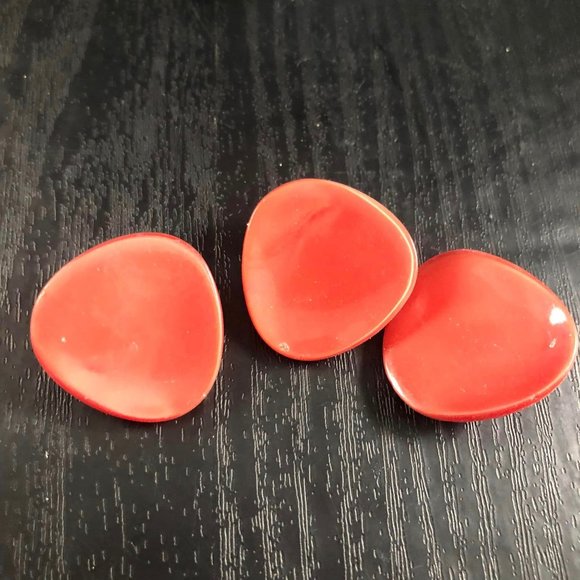 Set of 3 Matching Red Czech Glass Buttons Triangle shape One Inch Vintage - Picture 3 of 3